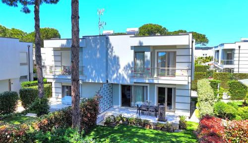 Deluxe Villa