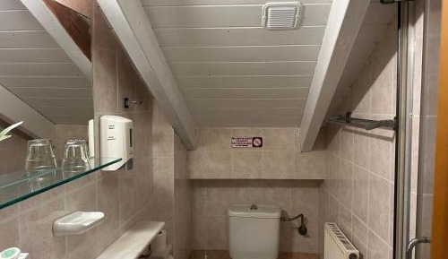Standard Single Room with Shower
