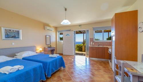 Standard Twin Room with Garden View