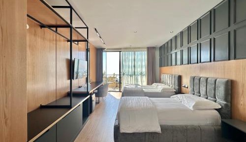 Triple Room with View