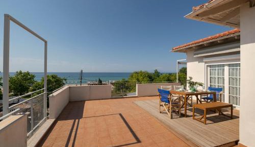 Deluxe Suite with Sea View