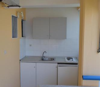Studio (3 Adults)