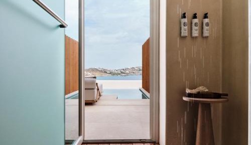 The Coast Grand Two Bedroom Suite with Pool and Sea View