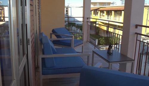 Deluxe Two-Bedroom Apartment