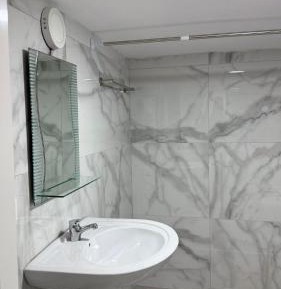 Deluxe Double Room (2 Adults + 1 Child)