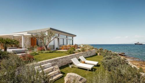 Villa Kyma with private pool