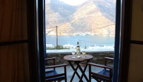 Double or Twin Room with Sea View