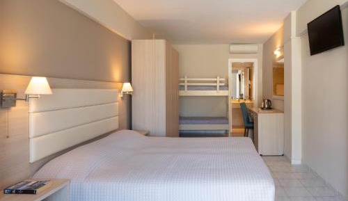 Quadruple Room with Garden View