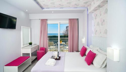 Double Room with Pool View