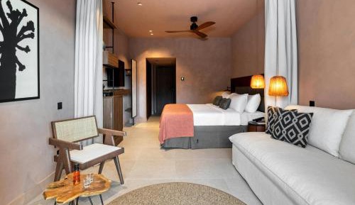 Horizon Junior - Suite with Sofa Bed and Balcony