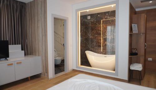 Suite with Balcony