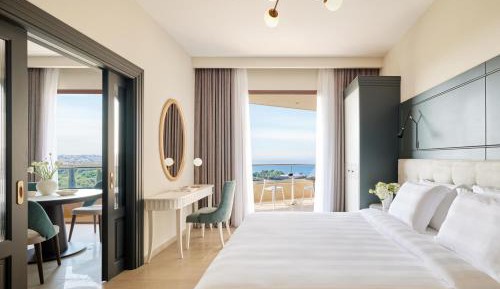 Family Suite Two-Bedroom Sea View
