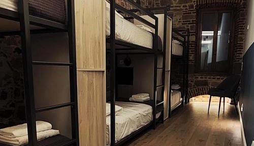 Bed in 6-Bed Mixed Dormitory Room