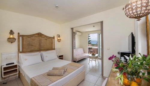 Suite with Private Pool