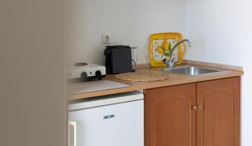 Studio (3 Adults)