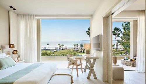 One Bedroom Bungalow Suite Balcony Pool View