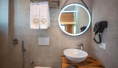Triple Room with Balcony