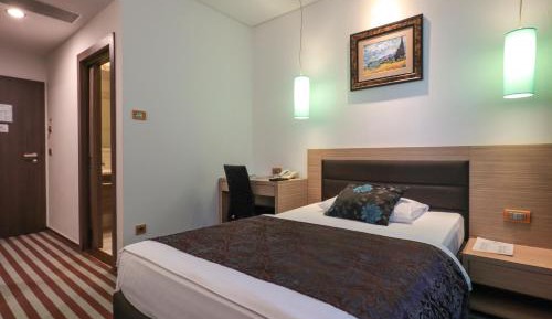 Small Single Room
