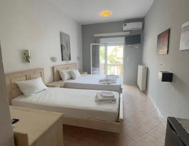 Basic Triple Room