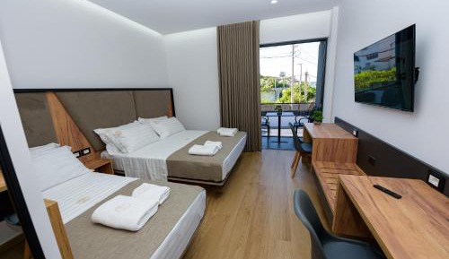 Triple Room with Balcony