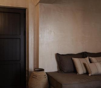 Lithos Junior Suite Land View