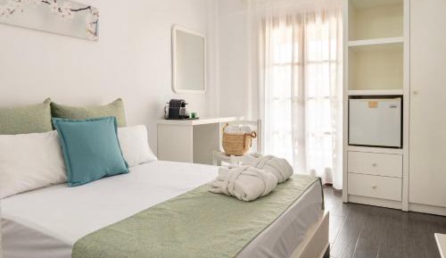Double or Twin Room Comfort