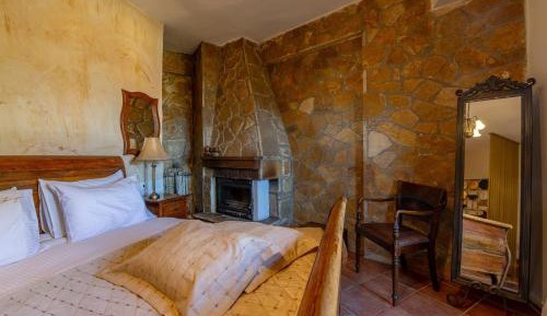 Mini Suite with Hot Tub