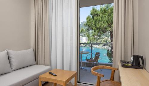 Bay View Room