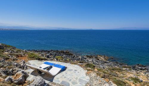 Villa - Beach Front