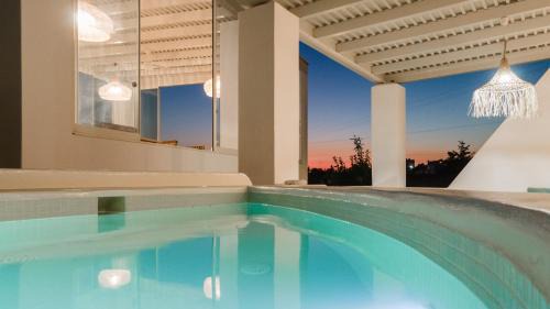 Grand Deluxe Suite with private Plunge Pool