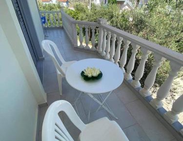 Studio with Balcony