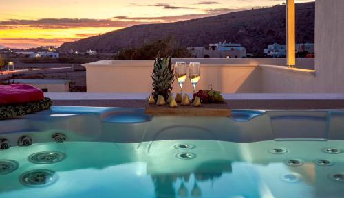 One-Bedroom Apartment with Outdoor Jacuzzi