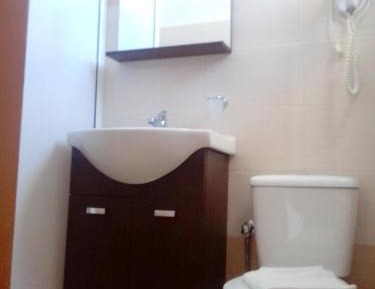Studio (2 Adults)