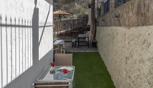 Apartment with Garden View (Oregano)