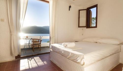One Bedroom Apartment Upper Floor, two verandas, With Sea View