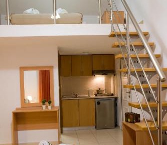 Studio (4 Adults)