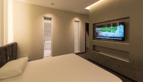 Standard Suite