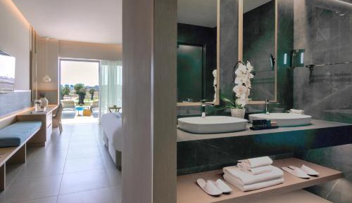 Deluxe Room Lateral Sea View Private Pool