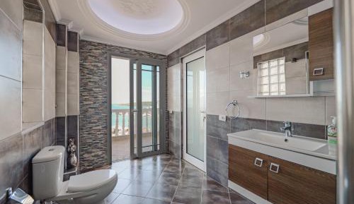 Double Room with Balcony and Sea View
