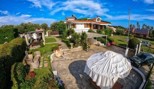 One-Bedroom Villa