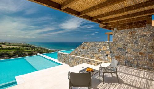 Superior Studio with Individual Pool & Sea View