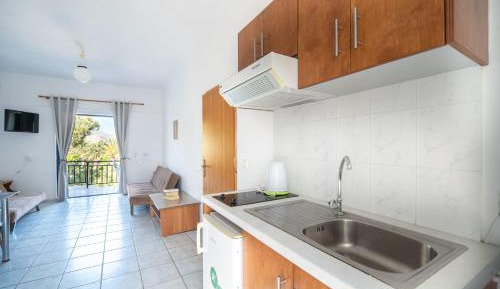 One Bedroom Apartment with Sea View