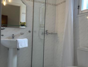 Standard Twin Room with Sea View
