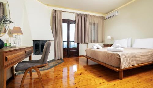 Double Room with Balcony and Sea View