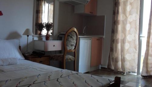 Studio (1 Adult)