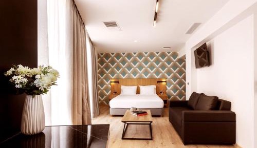 Junior Suite with Terrace and Acropolis View