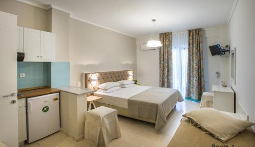Double Room with Balcony (3 Adults)