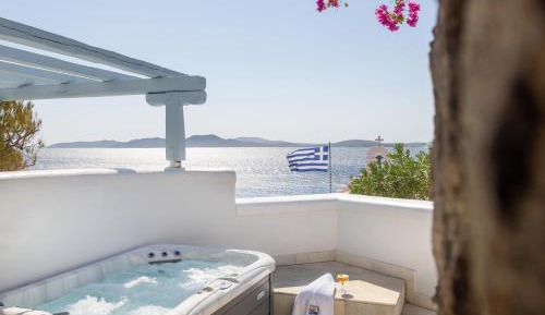 Signature Two Bedroom Suite with Outdoor Jetted Tub and Sea View