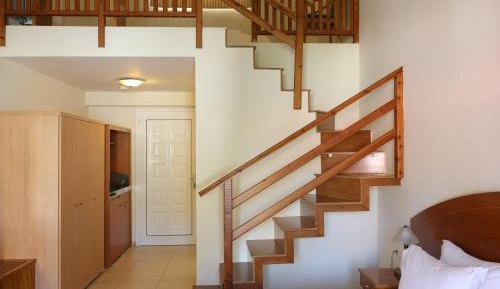 Duplex Quadruple Room