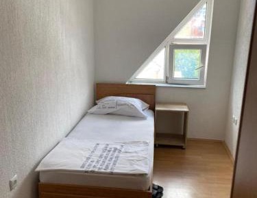 Single Room with Shared Bathroom